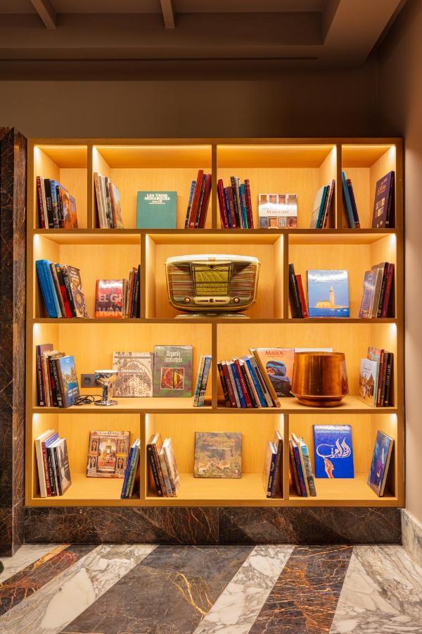 Hotel Jadali & Spa マラケシュ エクステリア 写真 Library at the hotel