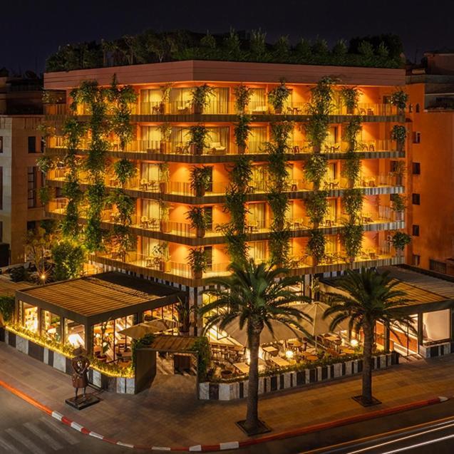 Hotel Jadali & Spa マラケシュ エクステリア 写真 The hotel at night